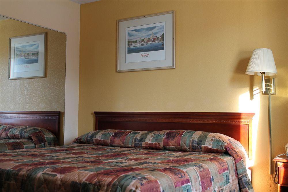 American Motor Inn - Rock Island Esterno foto