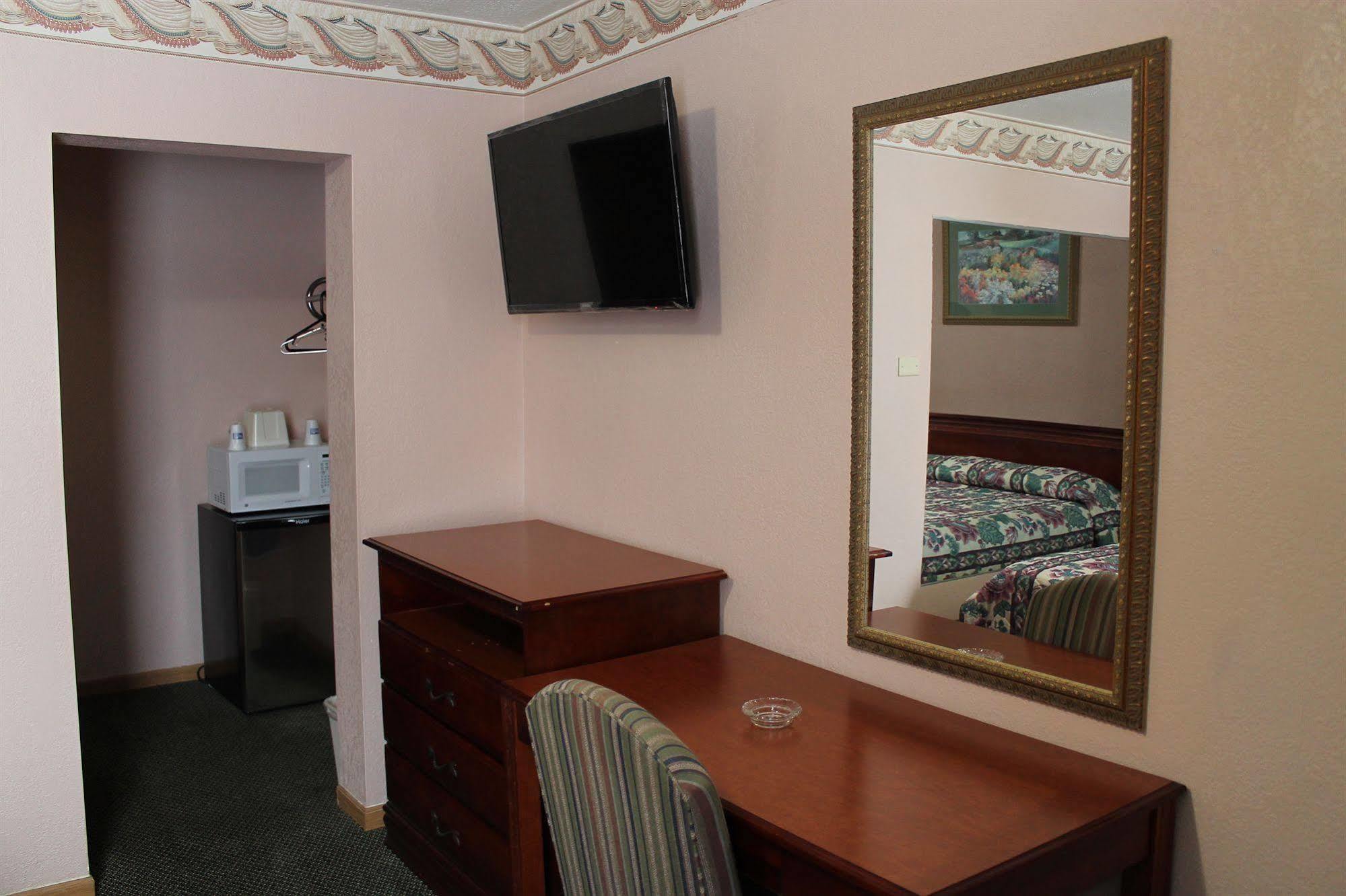 American Motor Inn - Rock Island Esterno foto