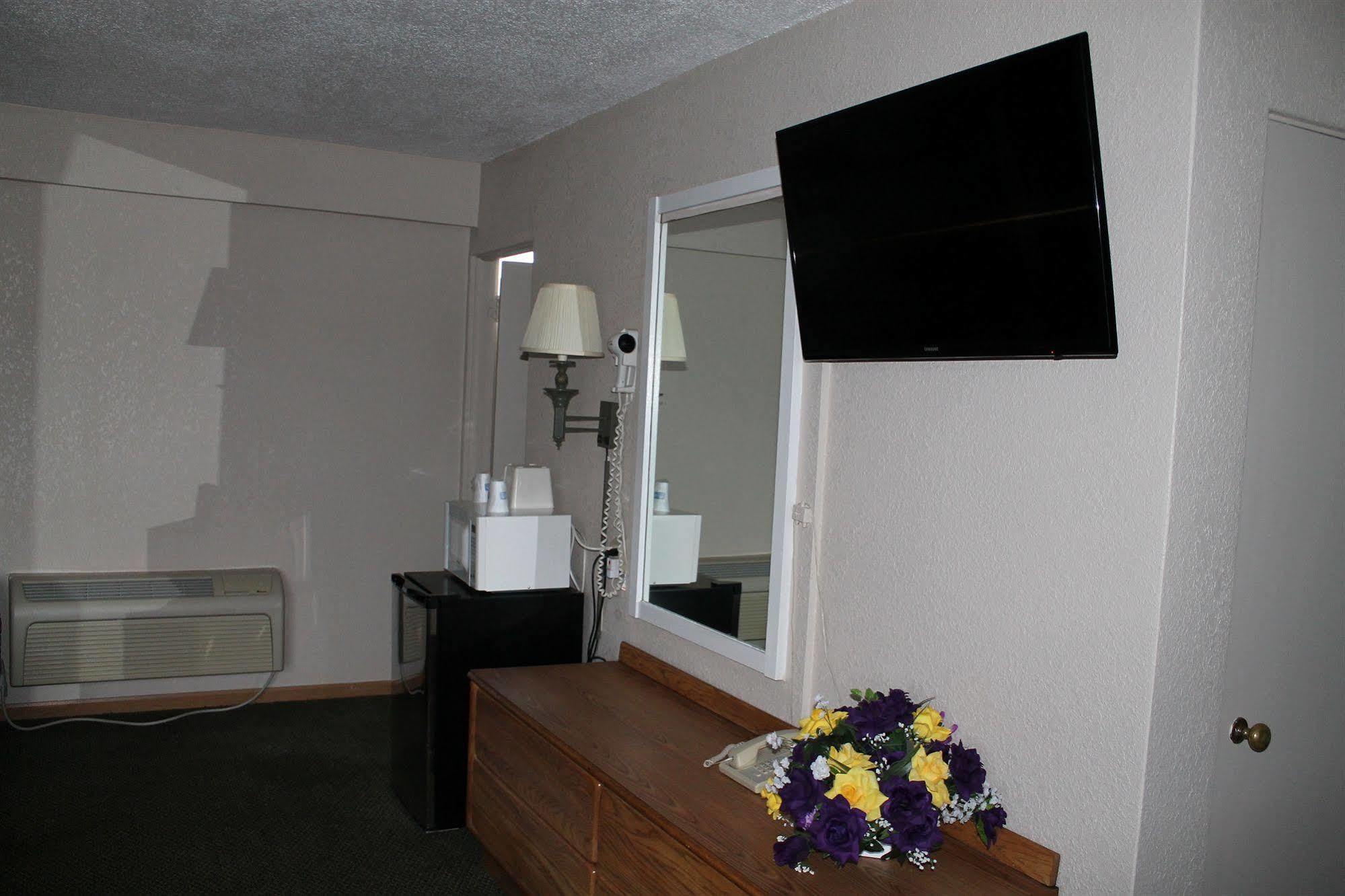 American Motor Inn - Rock Island Esterno foto